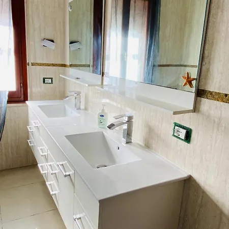 بيت ضيافة Stanza A Casa Marina
